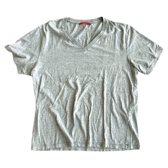 Prada v-neck t-shirt - Picture 1 of 4